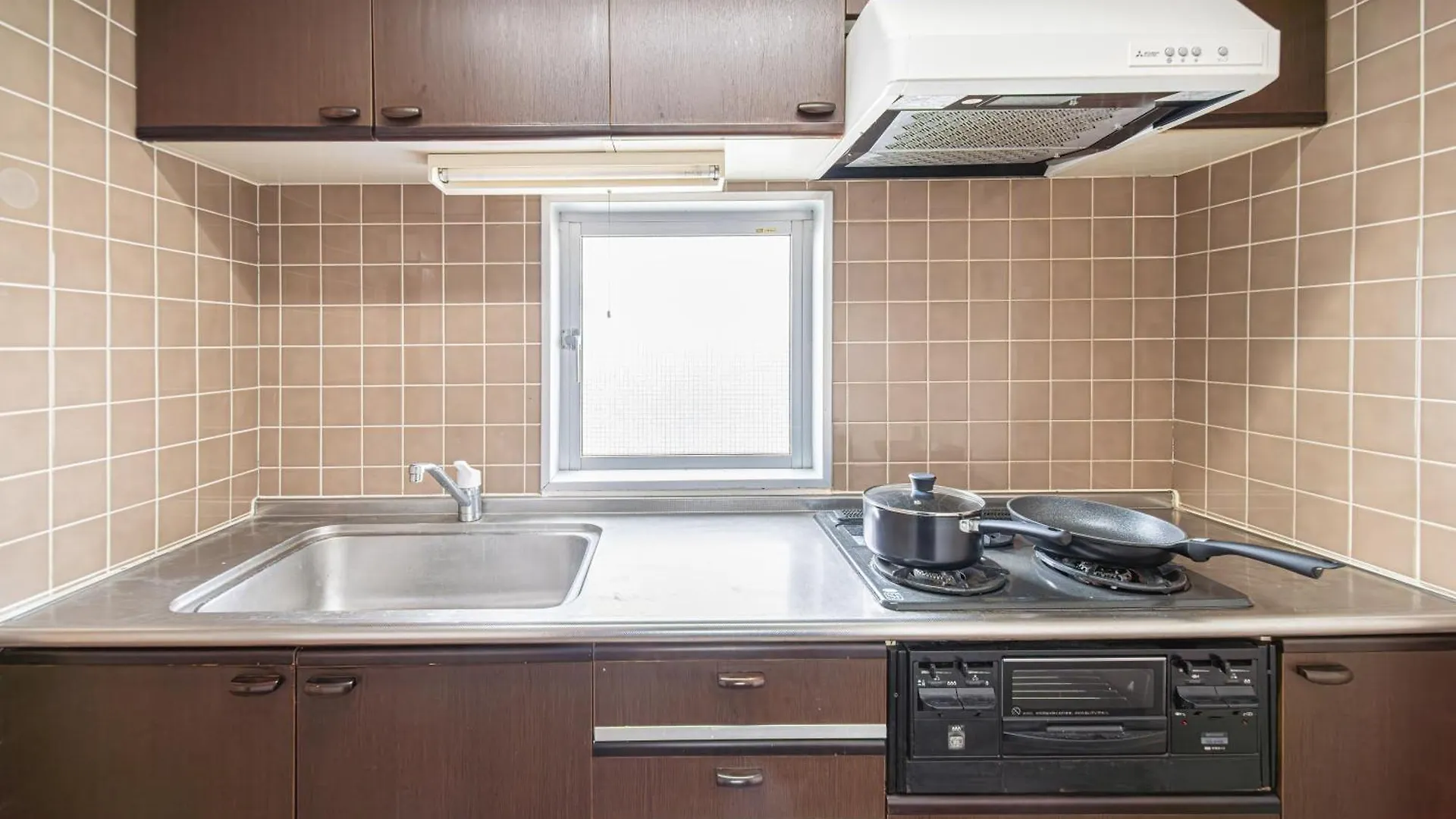 Apartment Z7全新装修套房3室2厅 新宿2站4分钟,Max 8P-Spacious,3Rooms Near Shinjuku Tokyo