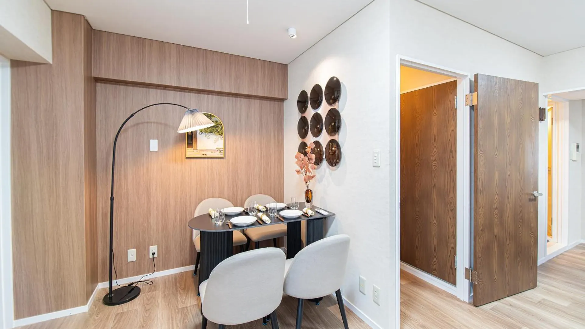 Apartment Z7全新装修套房3室2厅 新宿2站4分钟,Max 8P-Spacious,3Rooms Near Shinjuku Tokyo