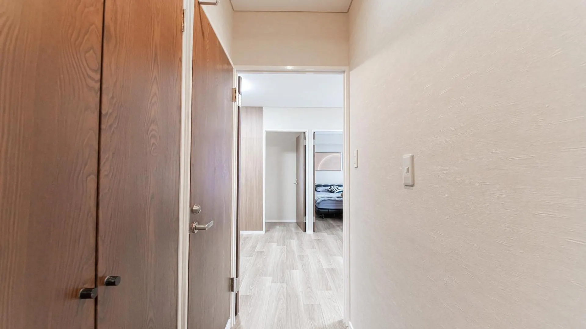 Apartment Z7全新装修套房3室2厅 新宿2站4分钟,Max 8P-Spacious,3Rooms Near Shinjuku Tokyo Japan
