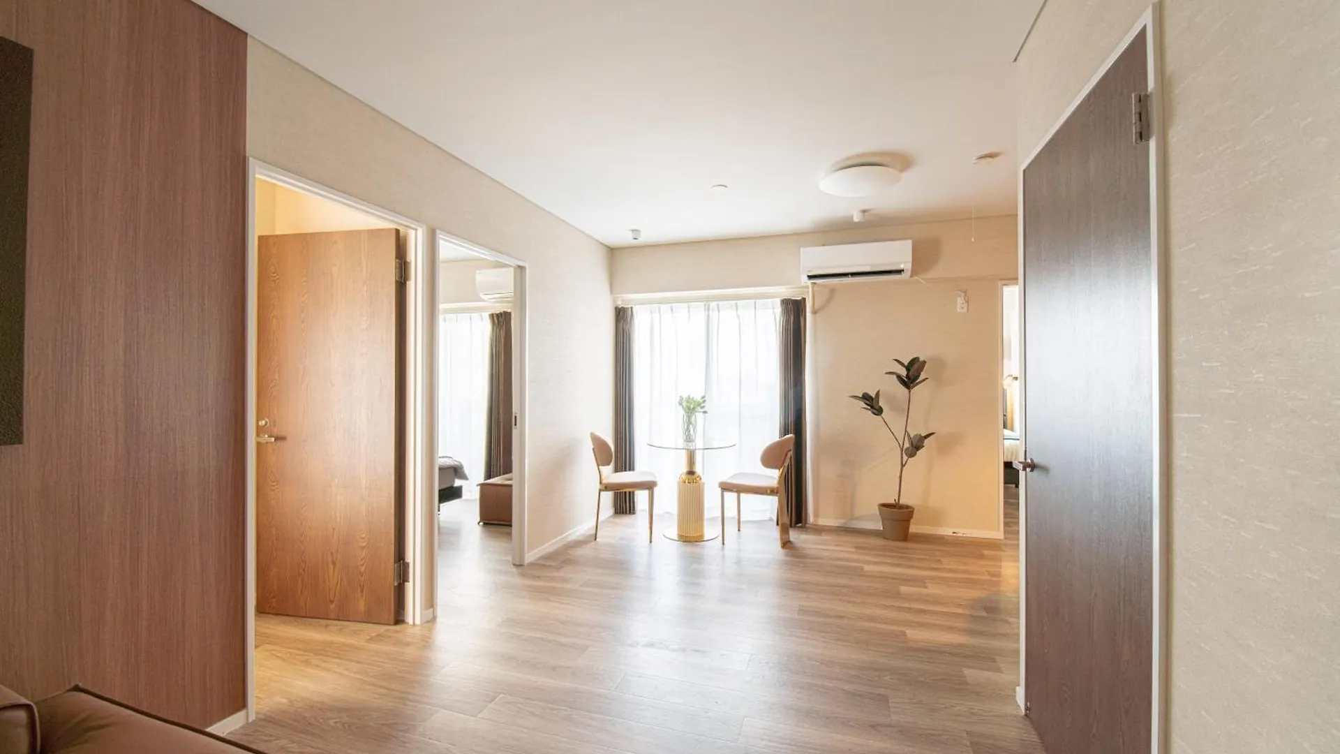 Apartment Z7全新装修套房3室2厅 新宿2站4分钟,Max 8P-Spacious,3Rooms Near Shinjuku Tokyo Japan