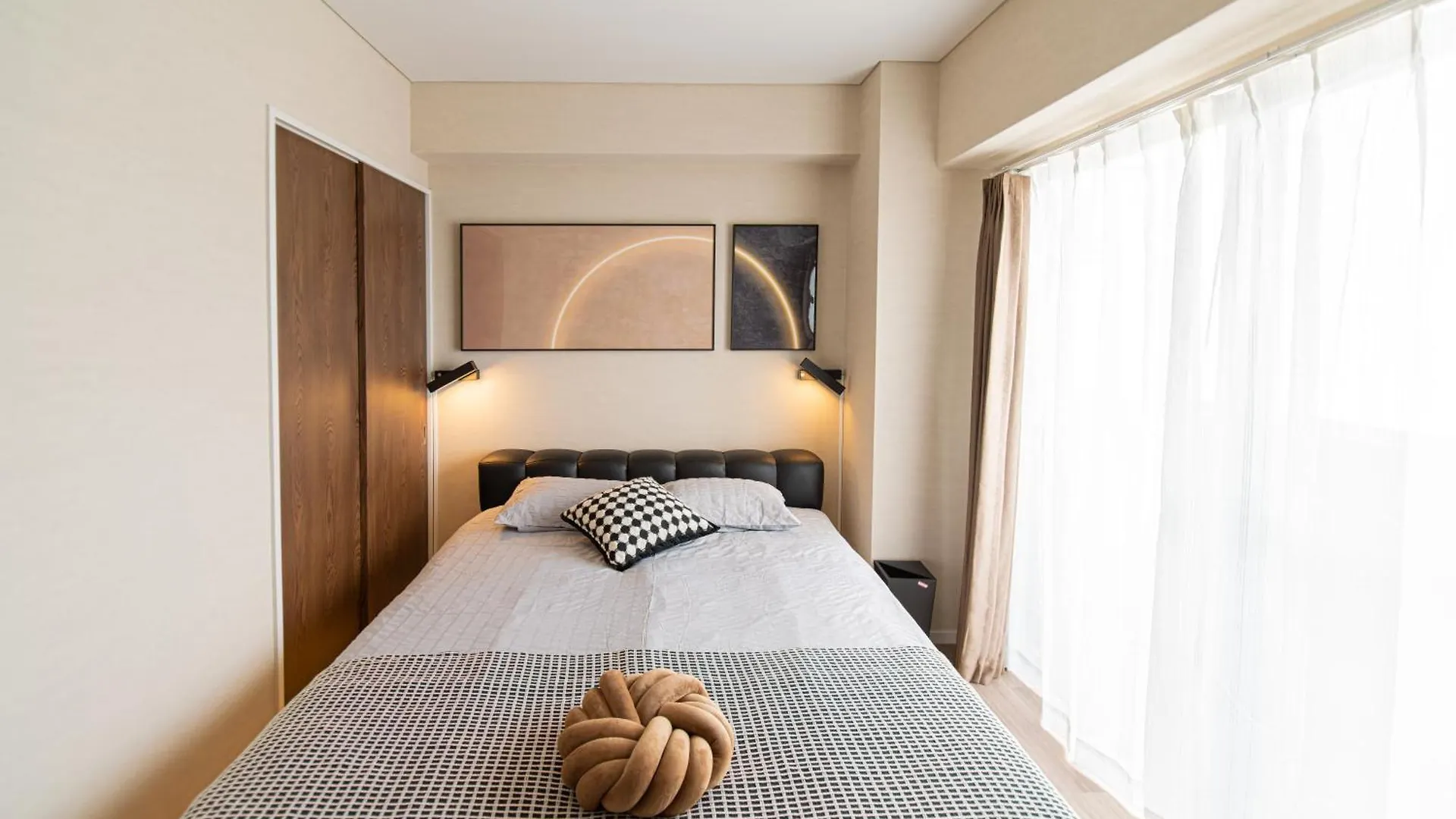 Апартаменты Z7全新装修套房3室2厅 新宿2站4分钟,Max 8P-Spacious,3Rooms Near Shinjuku Токио Япония